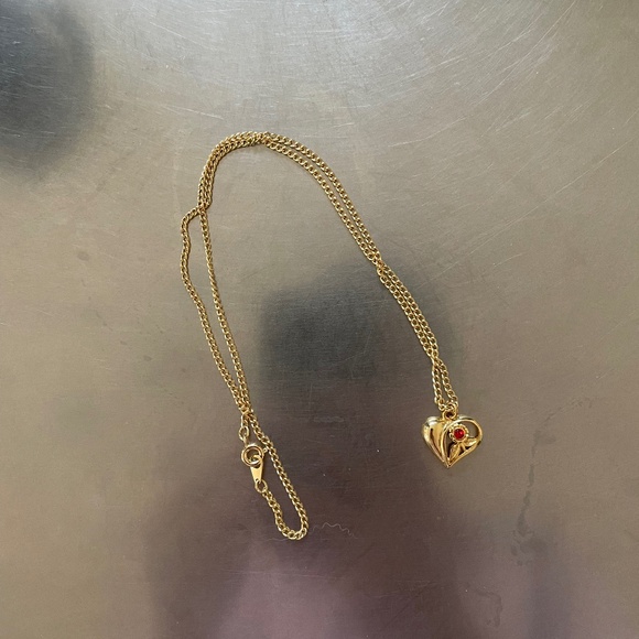 Vintage Gold and Ruby Heart Flower Necklace - Picture 1 of 4